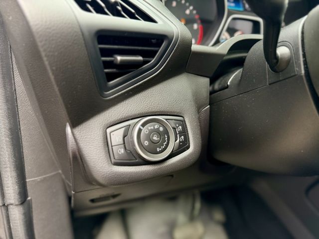 ✓循跡防滑 ✓全景天窗 ✓定速 ✓後座出風口 ✓電動座椅 ✓電動尾門  第13張相片