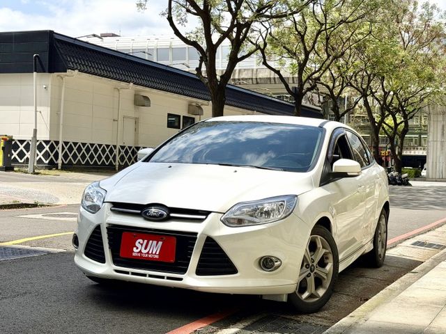 ✓四門代步車 ✓盲點偵測 ✓循跡防滑 ✓斜坡起步輔助 ✓定速 ✓ABS ✓感應頭燈 ✓倒車雷達  第2張相片