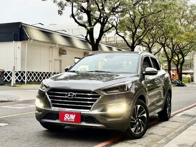 ✓盲點偵測 ✓TURBO ✓ACC主動跟車 ✓AEB自動緊急煞車 ✓胎壓監控 ✓LED頭燈 ✓後座出風口 ✓電動腰靠  第2張相片