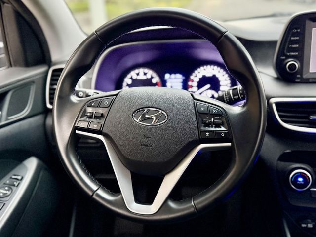 ✓盲點偵測 ✓TURBO ✓ACC主動跟車 ✓AEB自動緊急煞車 ✓胎壓監控 ✓LED頭燈 ✓後座出風口 ✓電動腰靠  第7張相片