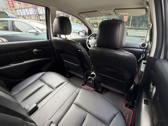 ✓小車大空間 ✓省油 ✓衛星導航 ✓車道變換輔助系統 ✓車頂行李架 ✓胎壓監控  第6張相片