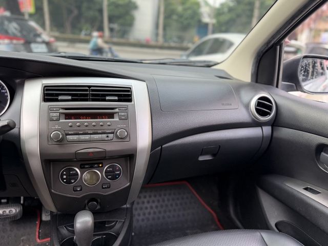 ✓小車大空間 ✓省油 ✓衛星導航 ✓車道變換輔助系統 ✓車頂行李架 ✓胎壓監控  第8張相片