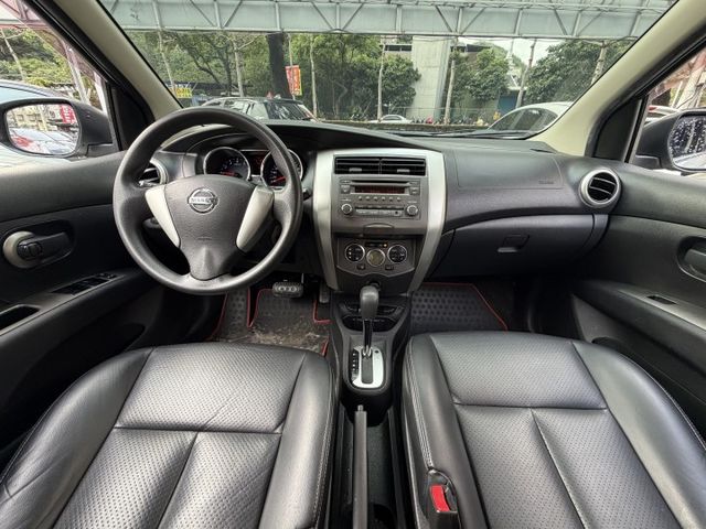 ✓小車大空間 ✓省油 ✓衛星導航 ✓車道變換輔助系統 ✓車頂行李架 ✓胎壓監控  第9張相片