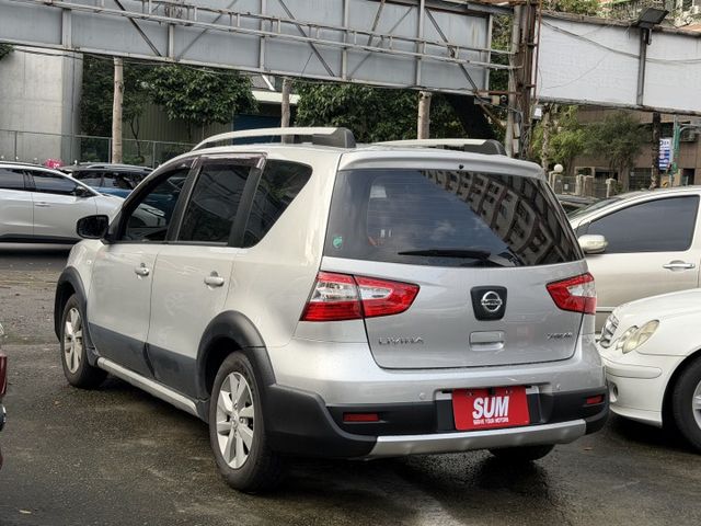 ✓小車大空間 ✓省油 ✓衛星導航 ✓車道變換輔助系統 ✓車頂行李架 ✓胎壓監控  第14張相片