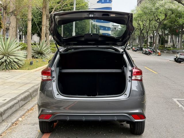 ✓最頂級S版 ✓循跡防滑 ✓AEB自動緊急煞車 ✓斜坡起步輔助 ✓LED日行燈 ✓換檔撥片  第19張相片