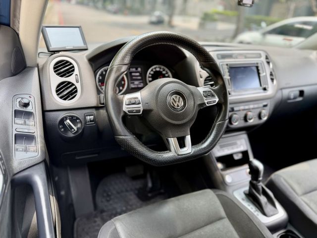 ✓歐系休旅 ✓渦輪動力大 ✓靈活操控 ✓質感內裝 ✓AUTOHOLD ✓電子啟動 ✓電子手剎  第4張相片