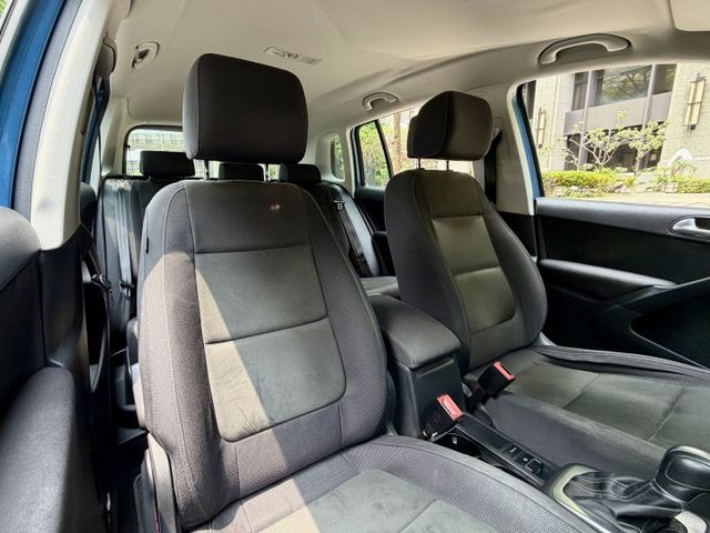 ✓歐系休旅 ✓渦輪動力大 ✓靈活操控 ✓質感內裝 ✓AUTOHOLD ✓電子啟動 ✓電子手剎  第5張相片