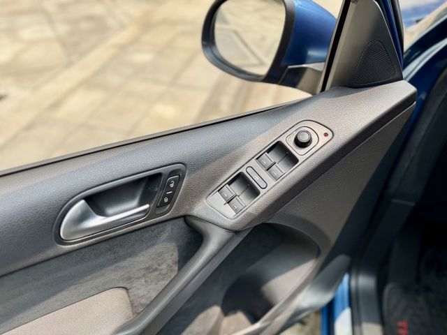 ✓歐系休旅 ✓渦輪動力大 ✓靈活操控 ✓質感內裝 ✓AUTOHOLD ✓電子啟動 ✓電子手剎  第12張相片