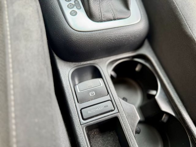 ✓歐系休旅 ✓渦輪動力大 ✓靈活操控 ✓質感內裝 ✓AUTOHOLD ✓電子啟動 ✓電子手剎  第13張相片