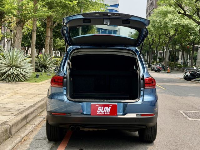 ✓歐系休旅 ✓渦輪動力大 ✓靈活操控 ✓質感內裝 ✓AUTOHOLD ✓電子啟動 ✓電子手剎  第16張相片