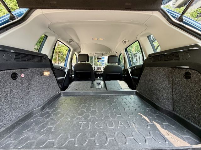 ✓歐系休旅 ✓渦輪動力大 ✓靈活操控 ✓質感內裝 ✓AUTOHOLD ✓電子啟動 ✓電子手剎  第19張相片