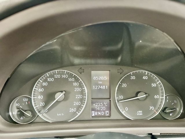 ✓里程跑少 車況良好 ✓復古車型 ✓天窗 ✓木質內飾板 質感升級 ✓足踏式煞車 不浪費空間  第15張相片