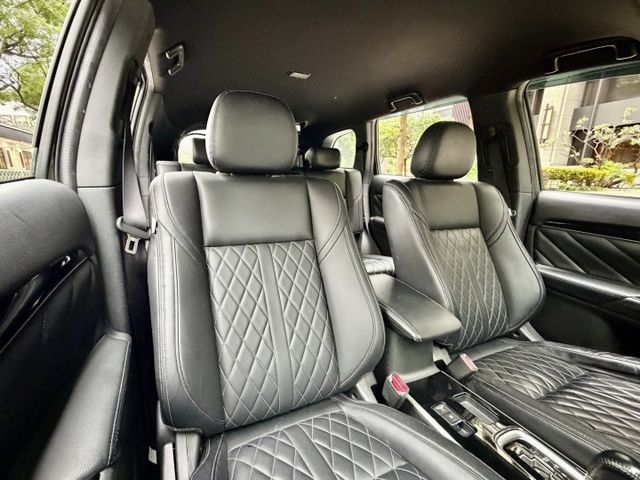 OUTLANDER  第6張相片