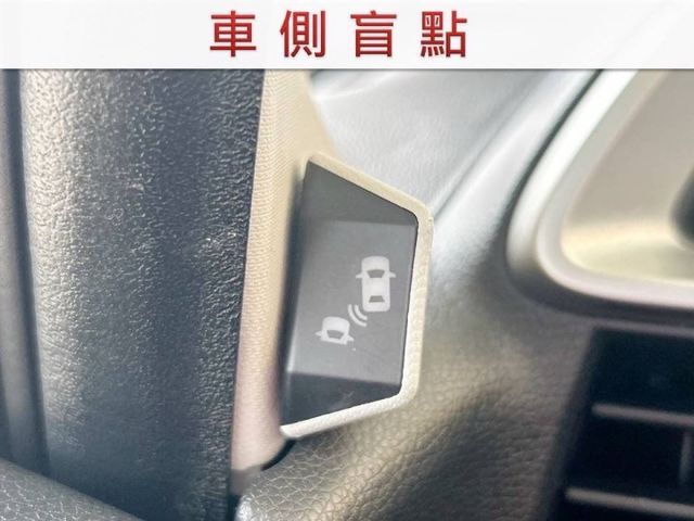 S版/全車原鈑件/6安/I-KEY/定速/換檔撥片/影音系統/導航/倒車影像/盲點/YES認證/里程保證  第13張相片