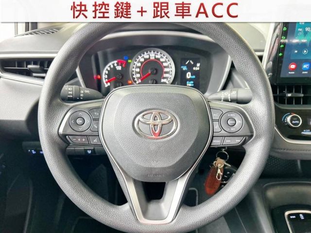 豪華版/全車原鈑件/原廠保養/7安/ACC/Car Play/導航/恆溫空調/四條輪胎近全新/YES認證/里程保證  第8張相片