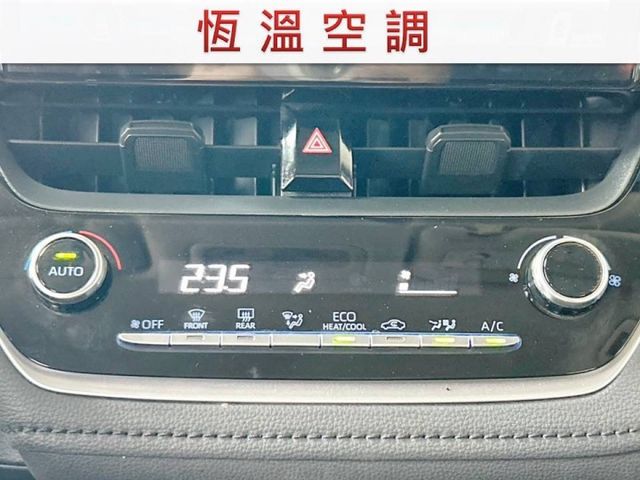 豪華版/全車原鈑件/原廠保養/7安/ACC/Car Play/導航/恆溫空調/四條輪胎近全新/YES認證/里程保證  第12張相片