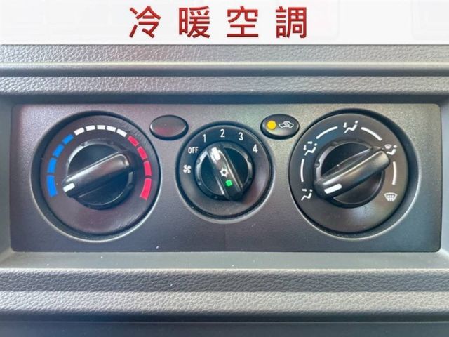 自排/全車原鈑件/低里程僅跑2萬/原廠保養/快控鍵+定速/YES認證/里程保證  第8張相片
