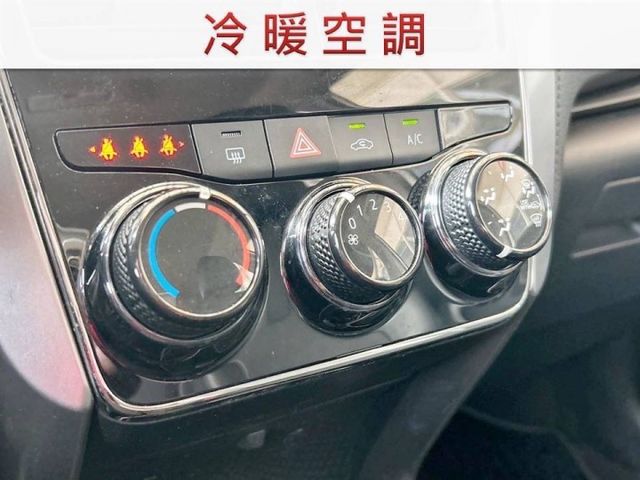 全車原鈑件/Car Play/導航/倒車影像/前雷達/後視鏡方向燈/四條輪胎九成新/YES認證/里程保證  第11張相片