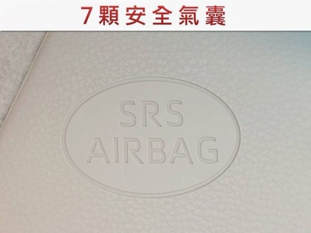 9月出廠/僅跑4萬5/全車原鈑件/原廠保養/CarPlay/導航/倒車影像/四條輪胎九成新/YES認證/里程保證  第13張相片