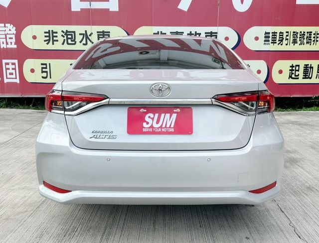 9月出廠/僅跑4萬5/全車原鈑件/原廠保養/CarPlay/導航/倒車影像/四條輪胎九成新/YES認證/里程保證  第17張相片