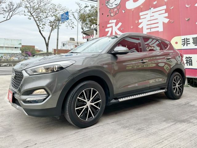 11月出廠/全車原鈑件/6安/I-Key/定速/多功能影音/Car Play/倒車影像/電動椅/里程保證  第3張相片