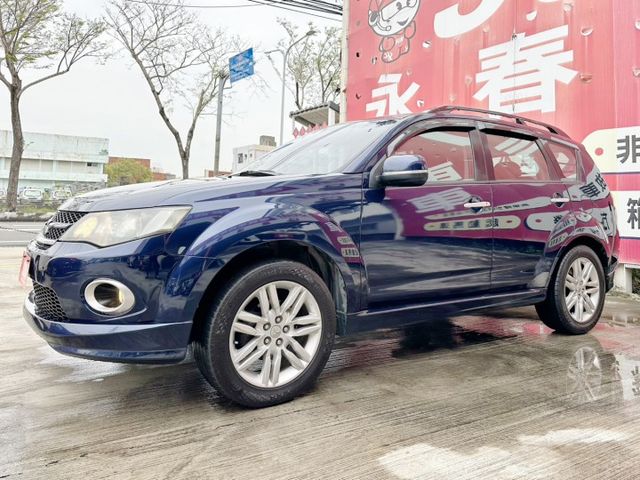 10月出廠/io版/定速+換檔撥片/Apple Carplay/導航/倒車影像/恆溫空調/里程保證/現況看車  第3張相片