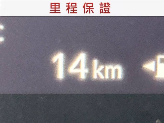 全新領牌車/5人座豪華+精裝版/360環景/單邊電動側滑門/CarPlay/恆溫空調/車側盲點/里程保證  第7張相片