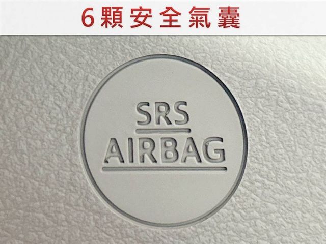 全新領牌車/5人座豪華+精裝版/360環景/單邊電動側滑門/CarPlay/恆溫空調/車側盲點/里程保證  第14張相片
