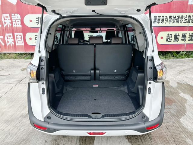 全新領牌車/5人座豪華+精裝版/360環景/單邊電動側滑門/CarPlay/恆溫空調/車側盲點/里程保證  第16張相片