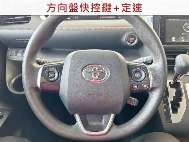 9月出廠/7人座/雙電動側滑門/頂級版/原鈑件/後座冷氣出風口/YES認證/里程保證  第9張相片