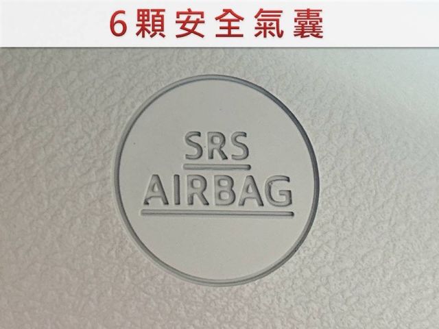 9月出廠/7人座/雙電動側滑門/頂級版/原鈑件/後座冷氣出風口/YES認證/里程保證  第13張相片