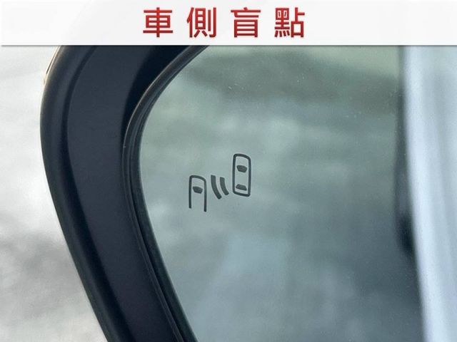 9月出廠/7人座/雙電動側滑門/頂級版/原鈑件/後座冷氣出風口/YES認證/里程保證  第16張相片