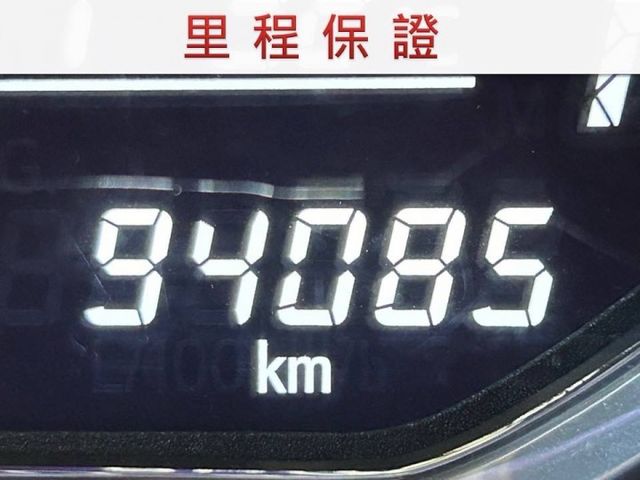 僅跑9萬/娛樂音響/冷暖空調/里程保證  第7張相片