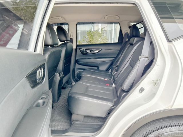 智行版/全車原鈑件/ACC/Apple CarPlay/360度環景/車側盲點/前面2條新輪胎/YES認證/里程保證  第6張相片