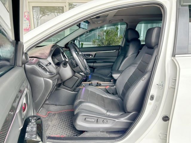 11月出廠/S版/全車原鈑件/ACC/電動尾門/全景天窗/衛星導航/倒車影像/電動座椅/YES認證/里程保證  第5張相片