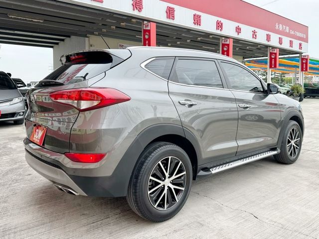 11月出廠/全車原鈑件/6安/I-Key/定速/多功能影音/Car Play/倒車影像/電動椅/里程保證  第4張相片