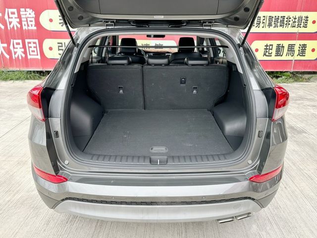 11月出廠/全車原鈑件/6安/I-Key/定速/多功能影音/Car Play/倒車影像/電動椅/里程保證  第19張相片