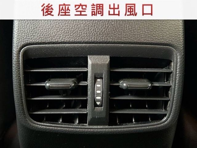 9月出廠/僅跑4萬5/全車原鈑件/原廠保養/CarPlay/導航/倒車影像/四條輪胎九成新/YES認證/里程保證  第14張相片