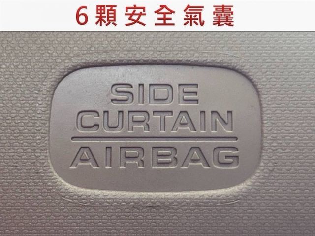 S版/全車原鈑件/6安/I-KEY/定速/換檔撥片/影音系統/導航/倒車影像/盲點/四條輪胎九成新/YES認證/里程保證  第14張相片