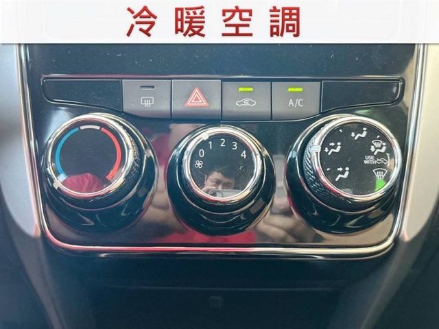 僅跑9萬/娛樂音響/冷暖空調/里程保證  第9張相片