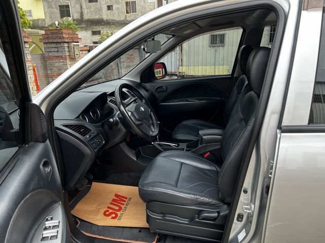 5人座客貨車/前行車記錄器+後倒車顯影/Yes認證/全車原鈑件/可全貸/附發票  第7張相片