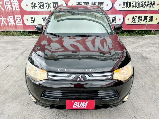 4WD/快控鍵+定速/多功能影音/Apple CarPlay/倒車影像/四條輪胎九成新/YES認證/里程保證  第2張相片