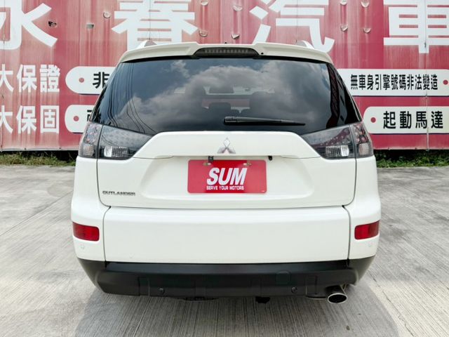 不用殺價就很便宜/影音系統/衛星導航/恆溫空調/天窗/Yes認證/里程保證  第14張相片