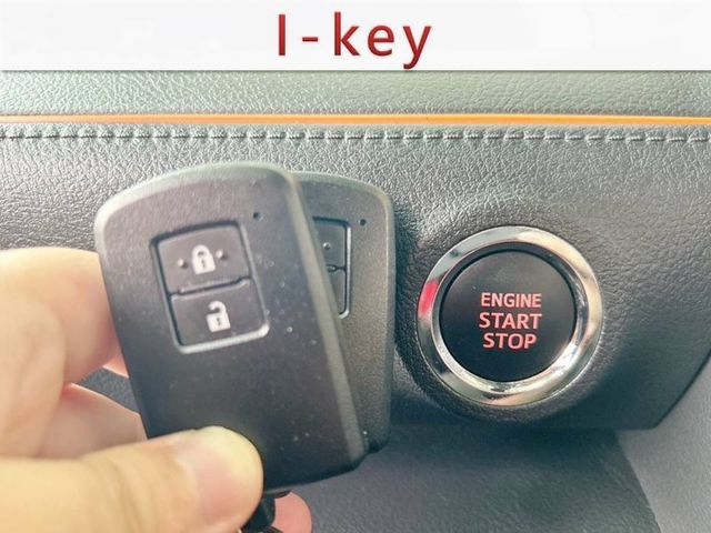 七月出廠/豪華版/全車原鈑件/僅跑5萬/6安/恆溫空調/前後錄行車紀錄器/YES認證/可全貸  第11張相片