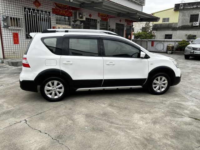 一手車/雙安全氣囊/衛星導航/倒車雷達+顯影/YES認證/里程保證  第4張相片