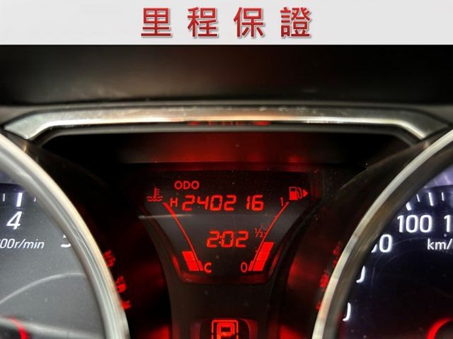 一手車/雙安全氣囊/衛星導航/倒車雷達+顯影/YES認證/里程保證  第5張相片