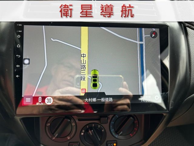 一手車/雙安全氣囊/衛星導航/倒車雷達+顯影/YES認證/里程保證  第9張相片