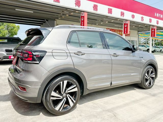 R-Line/全車原鈑件/原廠保養/ACC/車道偏移/盲點/Car Play/四條輪胎九成新/YES認證/里程保證  第4張相片