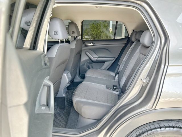 R-Line/全車原鈑件/原廠保養/ACC/車道偏移/盲點/Car Play/四條輪胎九成新/YES認證/里程保證  第6張相片