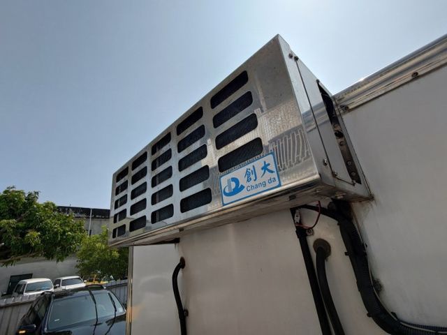 11月出廠/11.5呎冷凍車廂/全車原鈑件/Yes認證/附全額發票  第11張相片